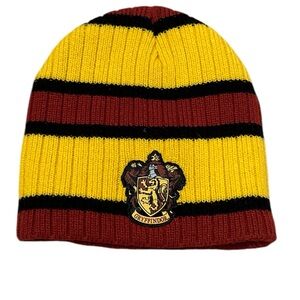 Harry Potter Gryffindor Beanie Crest Hat. Size OS